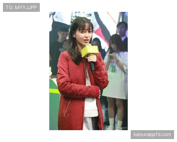 傅园慧又换新发型了？这现金发让人怀疑她是不是跑错片场了...