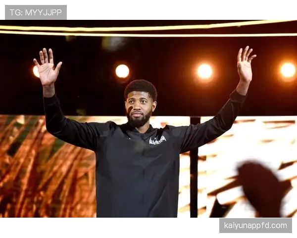 刚刷到保罗·乔治的晚餐照，盘子都比我月薪贵，默默关掉外卖App