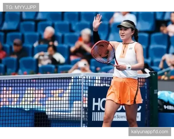 朱琳这生活比打球精彩多了，这年头网球场没她豪宅抢眼吧？